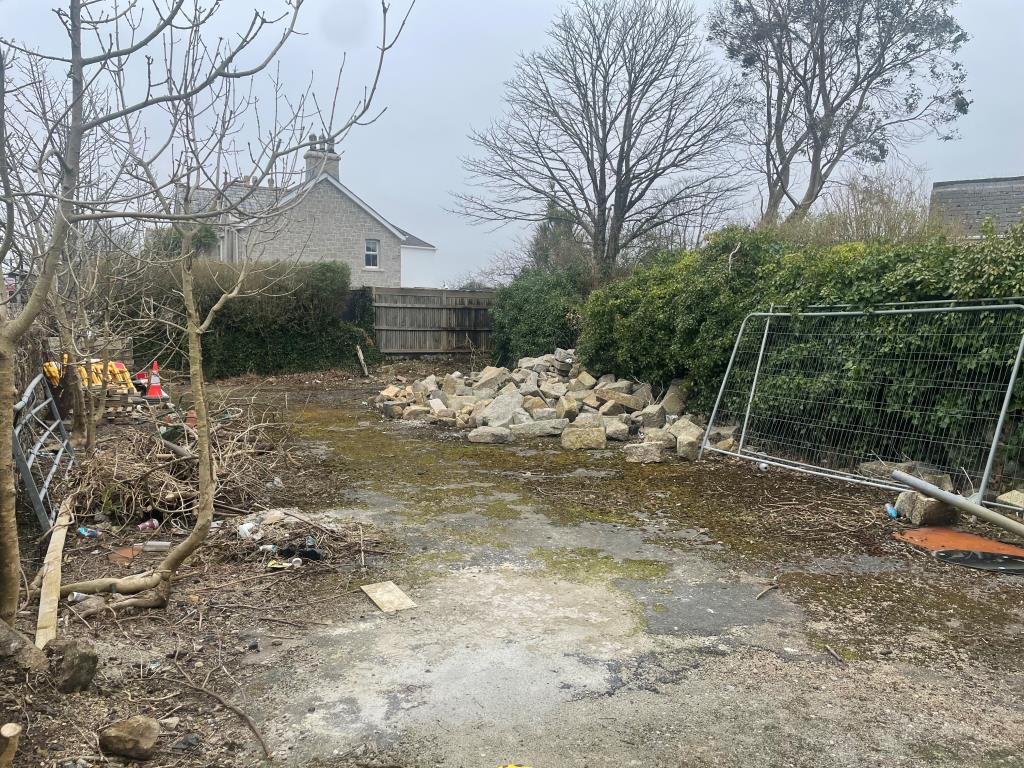Lot: 21 - FREEHOLD LAND - Photograph of Lot from alternative angle